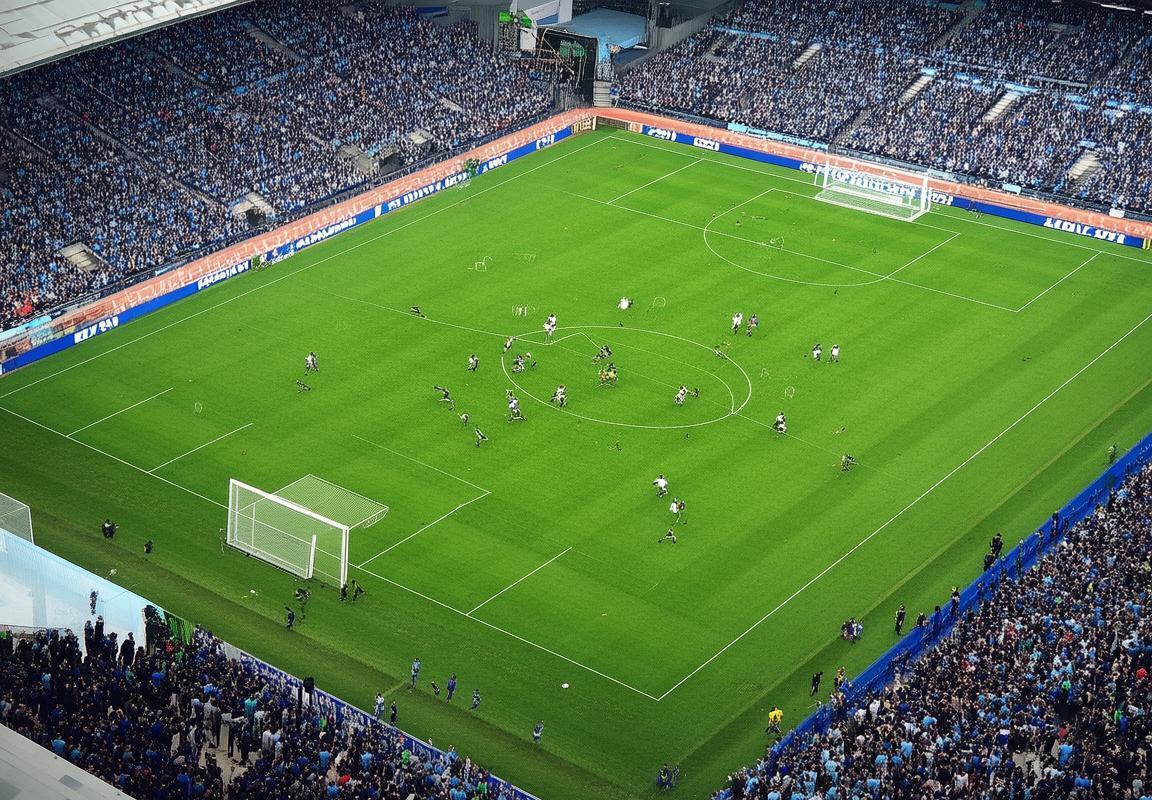 2018年切尔西VS曼城：巅峰对决战术解析与激战回顾(图2)