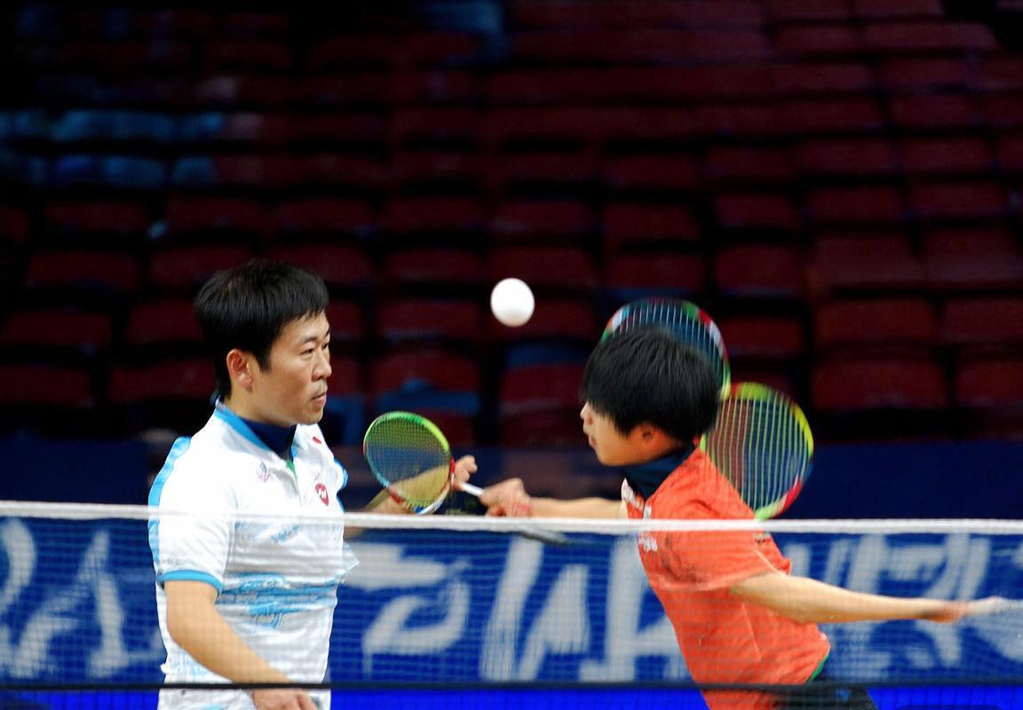 2010年王皓王励勤巅峰对决：乒乓球史上的经典之战回顾(图3)